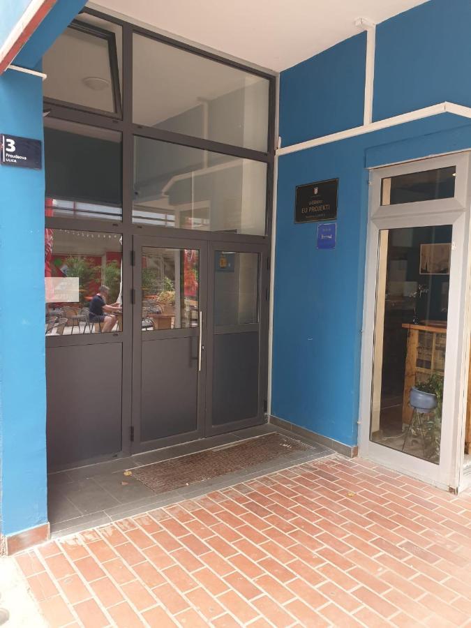 ザグレブApartman Lana ,Froudeova Ulica 3 Nasuprot Zg Velesajmaアパートメント エクステリア 写真